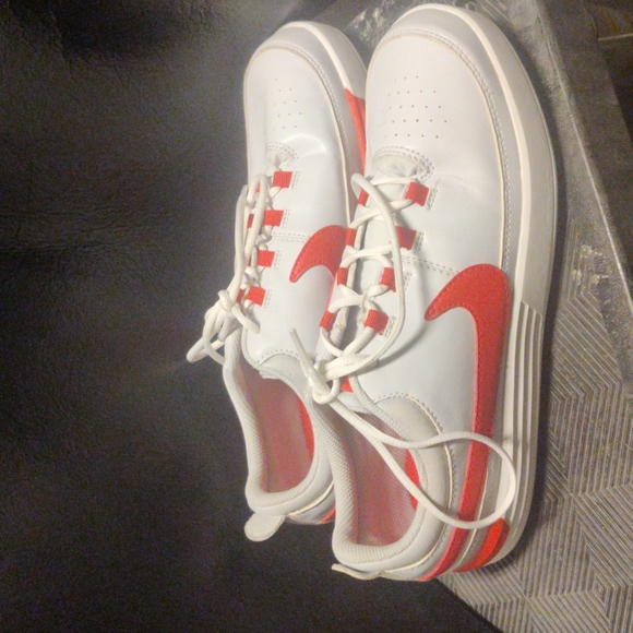 Nike Other - Nike 6Y /38.5